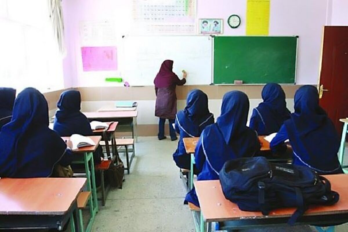 کمبود ۶۲ درصدی دبیر و هنرآموز در استان خراسان رضوی