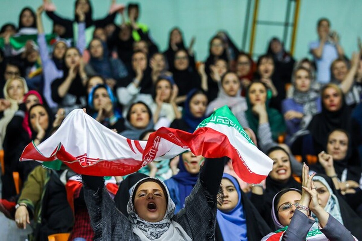 حضور بانوان ایرانی برای تماشای والیبال لیگ قهرمانان آسیا در ارومیه