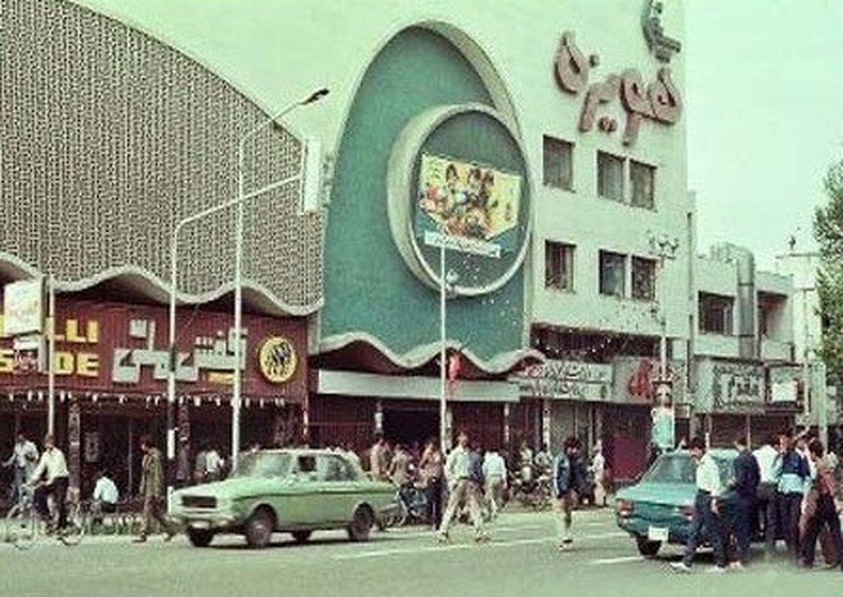 خاطرات آپاراتچی قدیمی سینمای مشهد در دهه ۵۰
