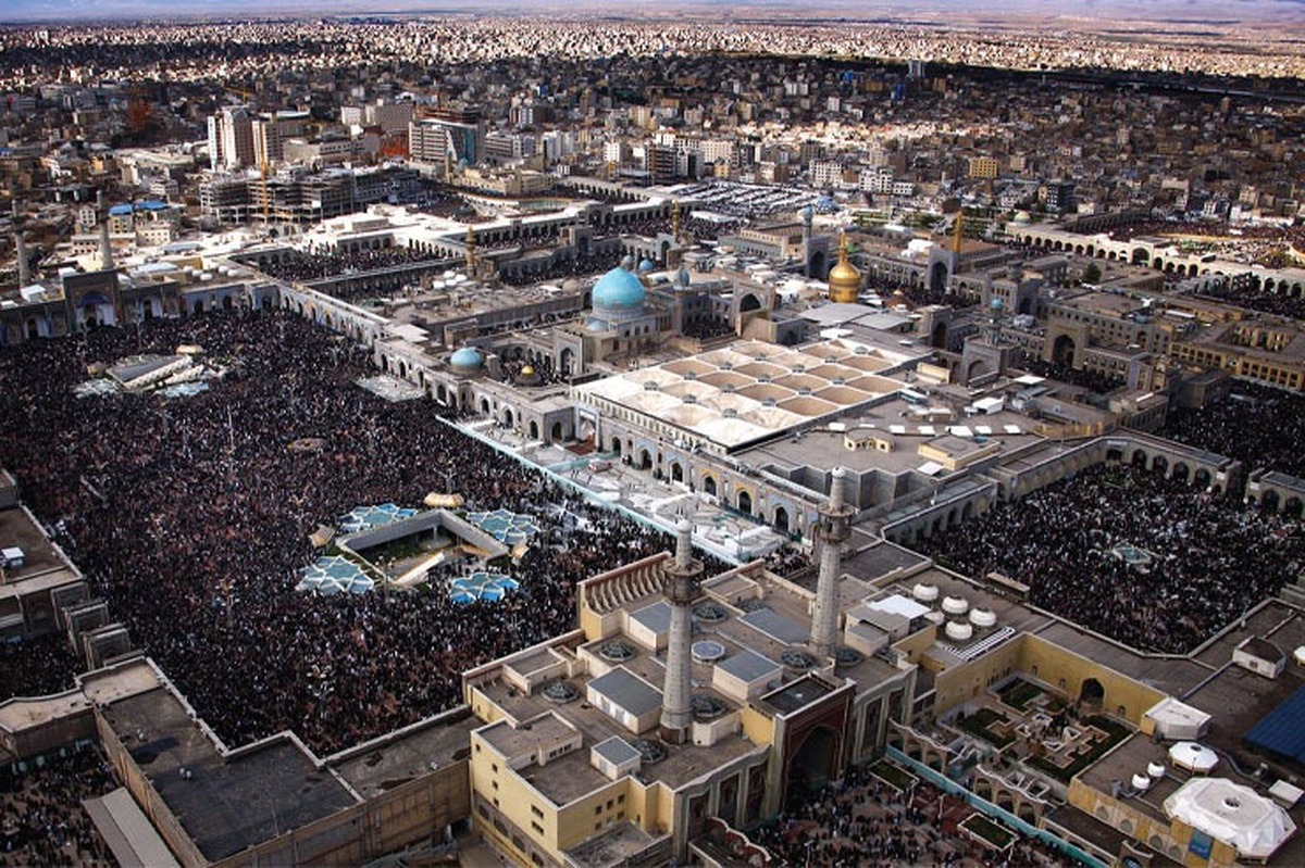 «مشهد» آماده استقبال از زائران امام رضا(ع) | استقرار ۸۰۰ هزار نفرشب ظرفیت اسکان