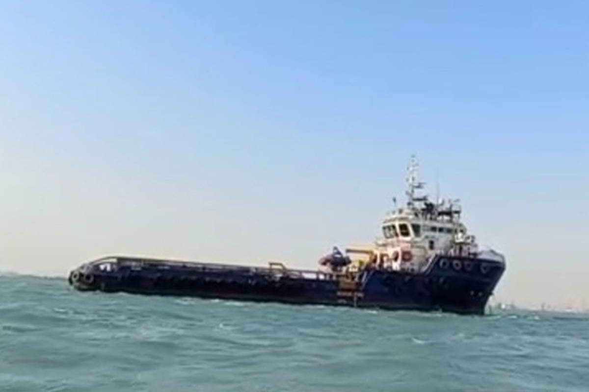 توقیف ۲ کشتی حامل سوخت قاچاق توسط سپاه + فیلم