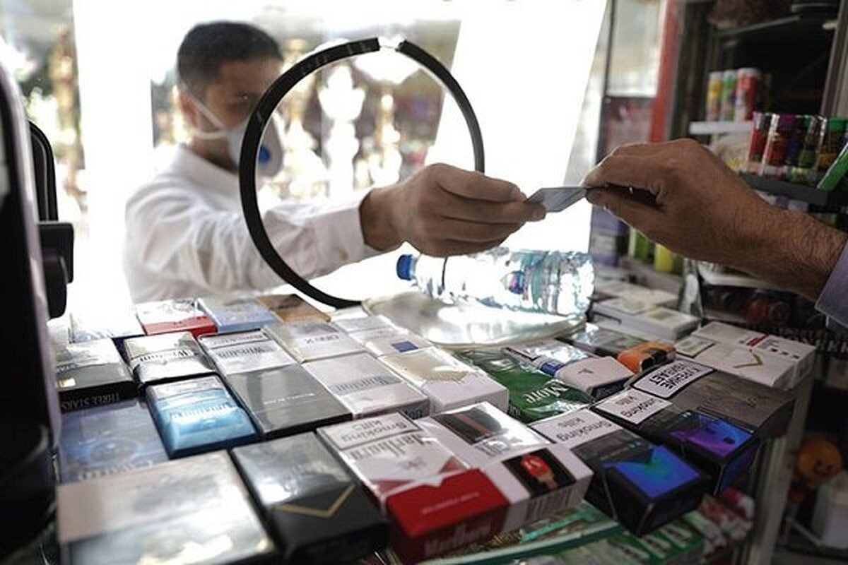 کافه ها، سوپرمارکت‌ها و دکه‌های مطبوعات مشهد، تحت نظارت شدید کارگروه کنترل دخانیات