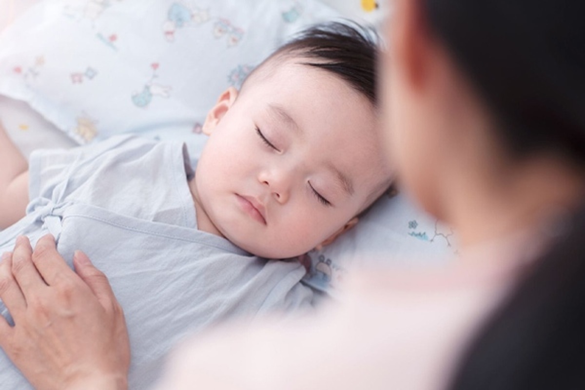 خواب کافی نوزادان چقدر است؟