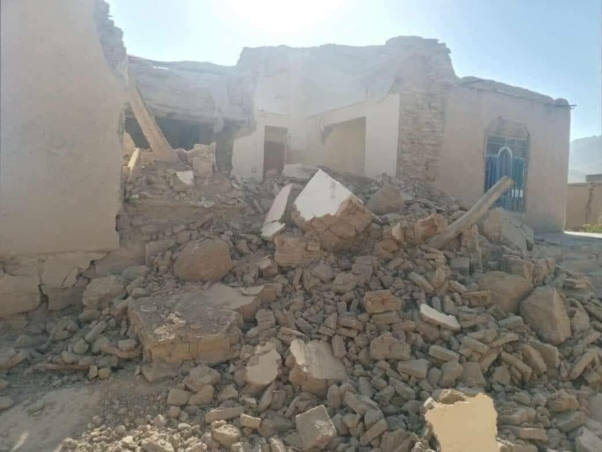  ۲۱ پزشک زن عازم مناطق زلزله‌زده هرات شدند