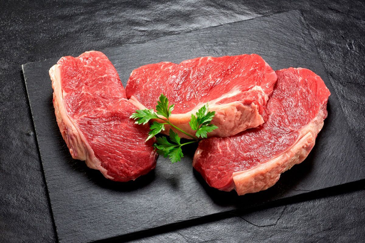 تکذیب کاهش ۶۰ درصدی مصرف گوشت قرمز (۲۶ مهرماه ۱۴۰۲)