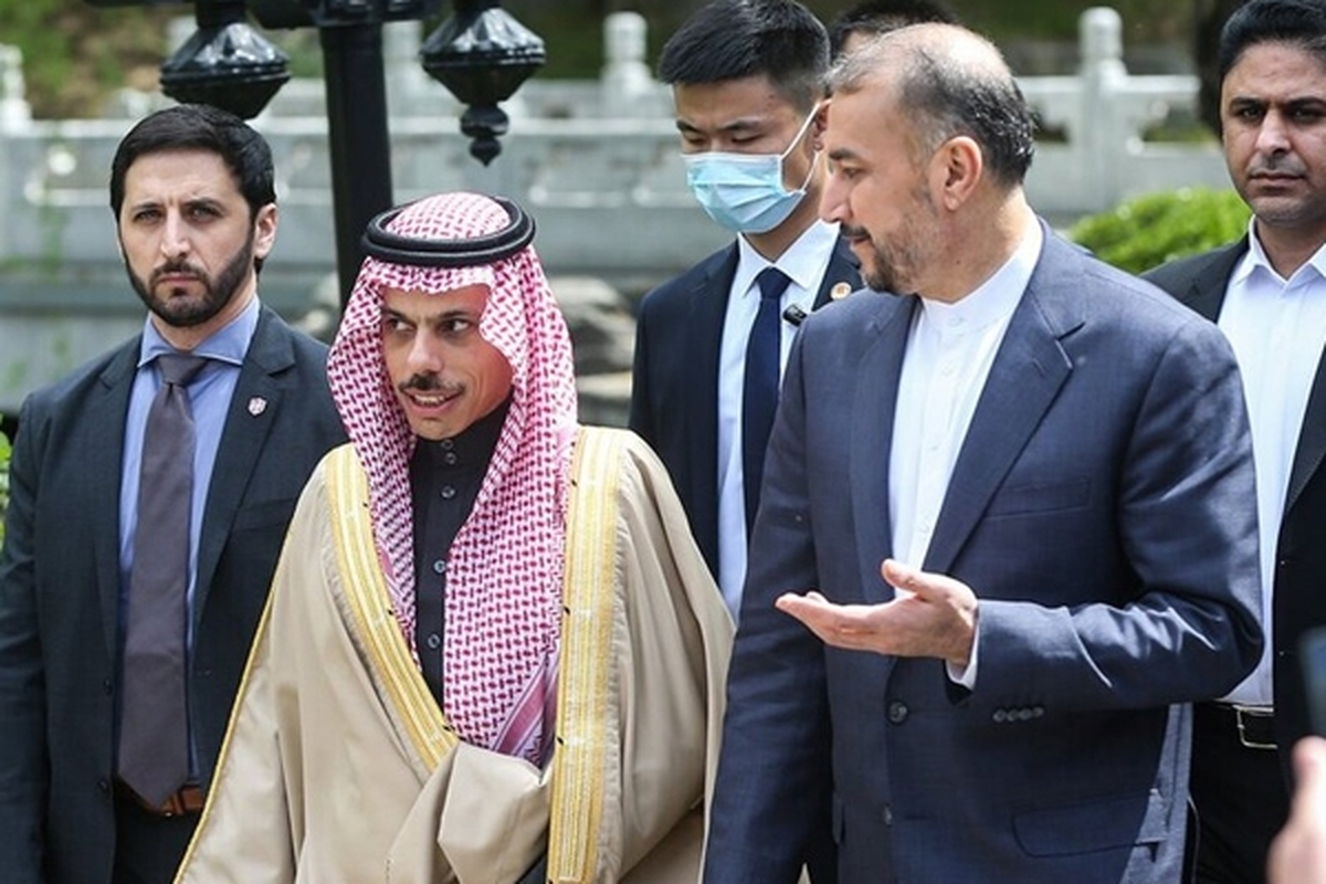 امیرعبداللهیان با وزیر امور خارجه عربستان دیدار کرد | اوضاع در منطقه به شرایط حساسی رسیده است (۲۶ مهر ۱۴۰۲)