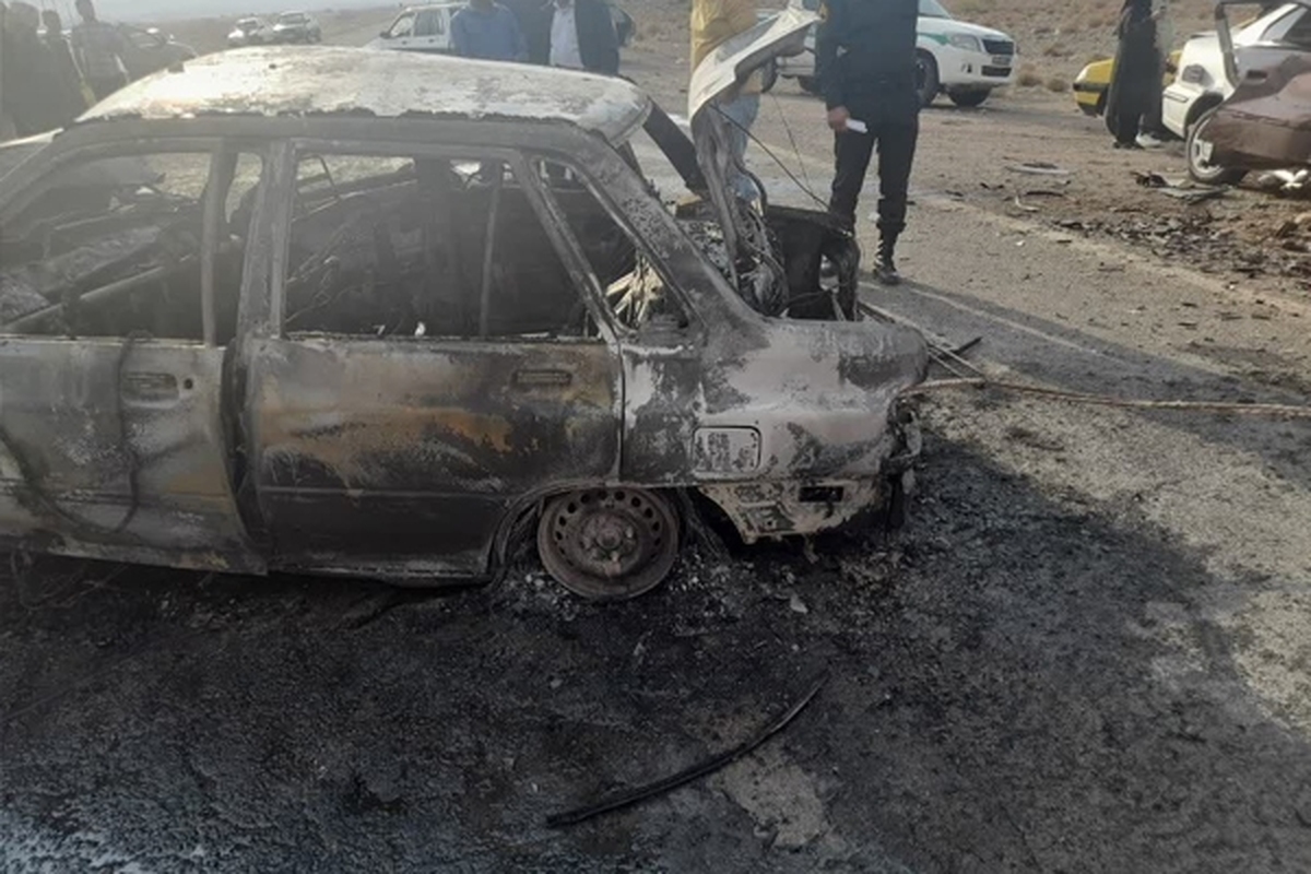 تکرار تصادف منجر به فوت در شرق کرمان طی یک روز | این‌بار مادر و فرزند جان باختند (۳۰ مهر ۱۴۲)
