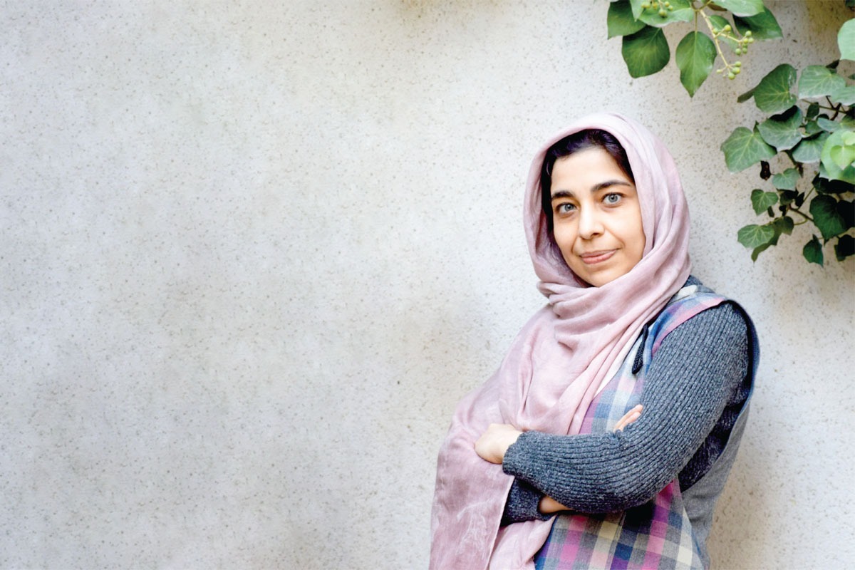گفت‌وگو با الهام شوشتری‌زاده درباره جستارهای نیش­‌‌دار تسوتایوا