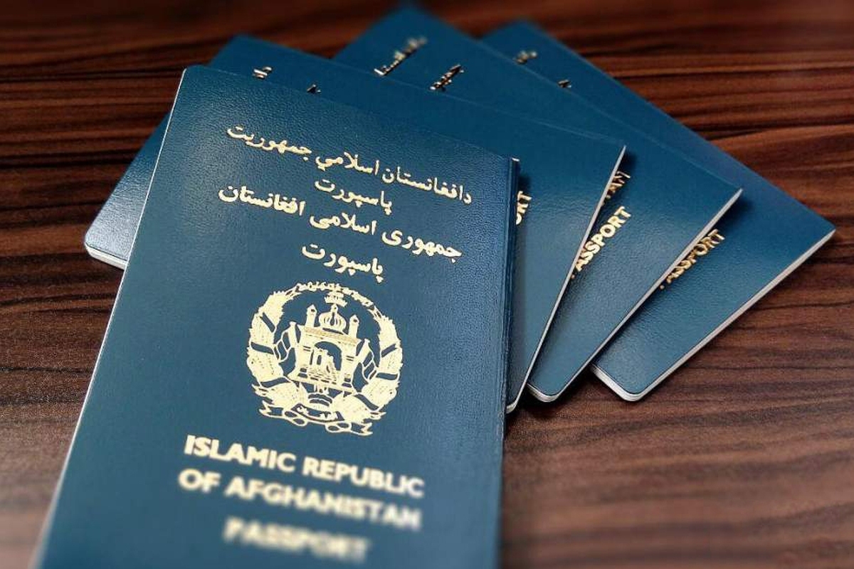  پلیس از دستگیری جعل کنندگان مدارک اقامتی مهاجران در مشهد خبرداد
