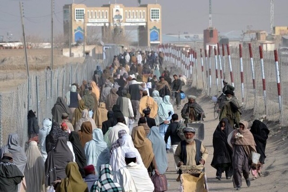 طالبان از اخراج بیش از ۱۲ هزار مهاجر افغانستانی از پاکستان خبرداد