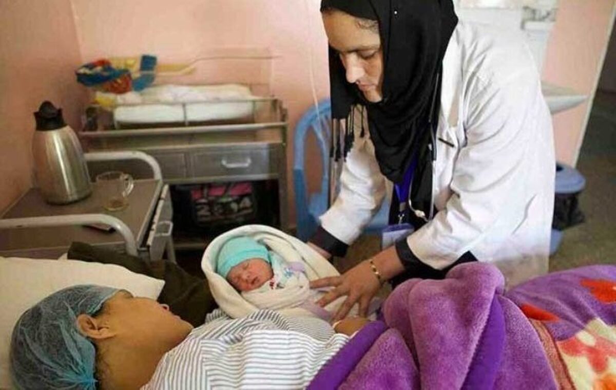 سازمان ملل برای کاهش مرگ و میر مادران افغانستانی قابله‌ها را آموزش می‌دهد