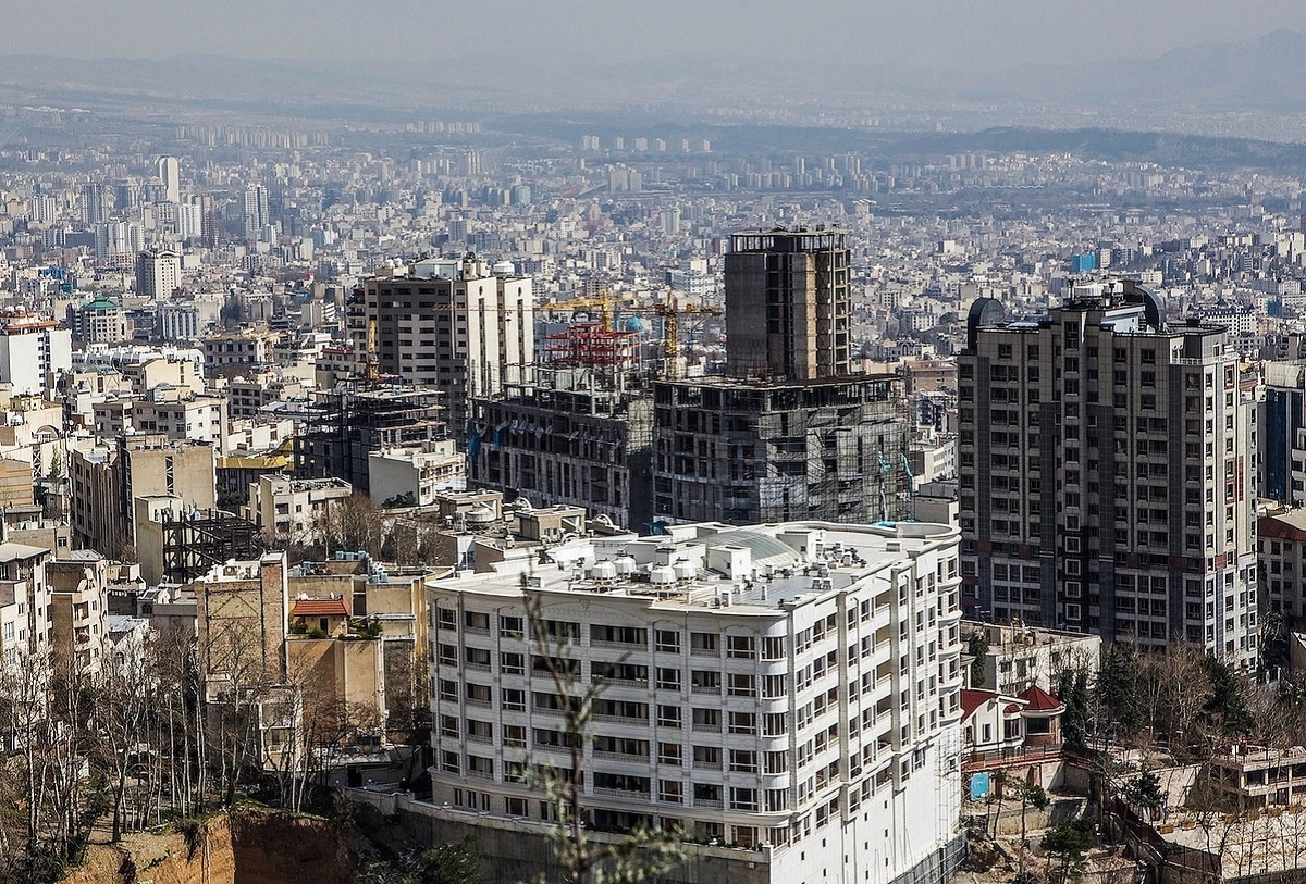 کاهش ۲۰ درصدی قیمت مسکن در تهران (۱۱ آذر ۱۴۰۲)