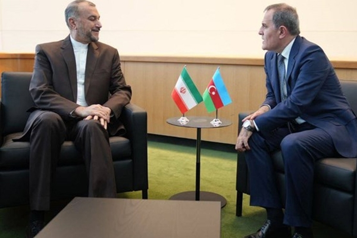 وزرای خارجه ایران و جمهوری آذربایجان بایکدیگر دیدار کردند