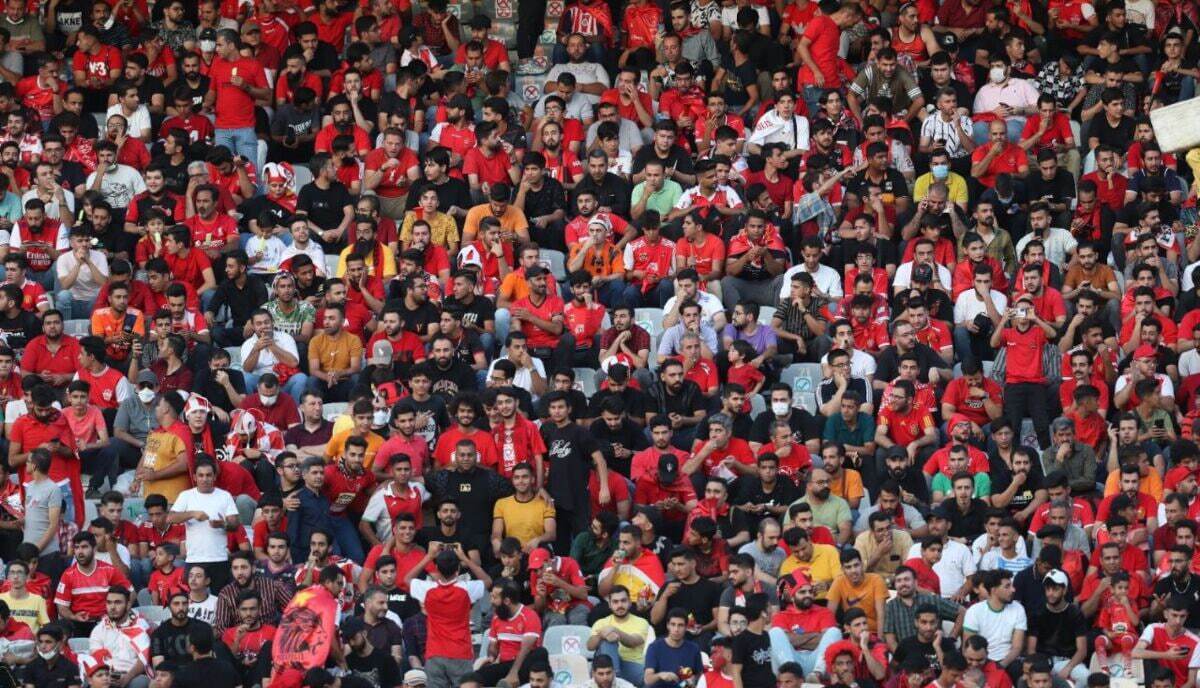 حضور بیش از ۱۳ هزار تماشاگر بدون بلیت در ورزشگاه آزادی