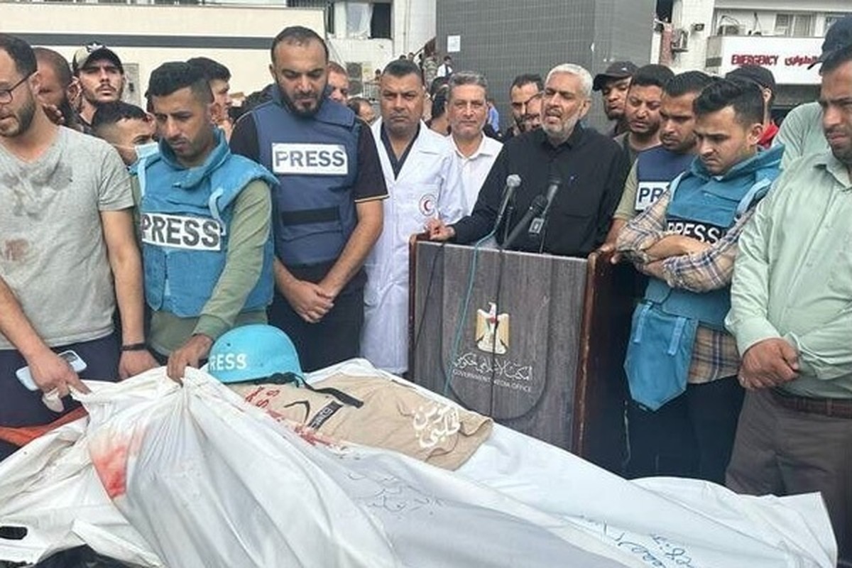 ۲ خبرنگار دیگر توسط صهیونیست‌ها کشته شدند | تعداد شهدای خبرنگار در غزه به ۹۶ نفر رسید