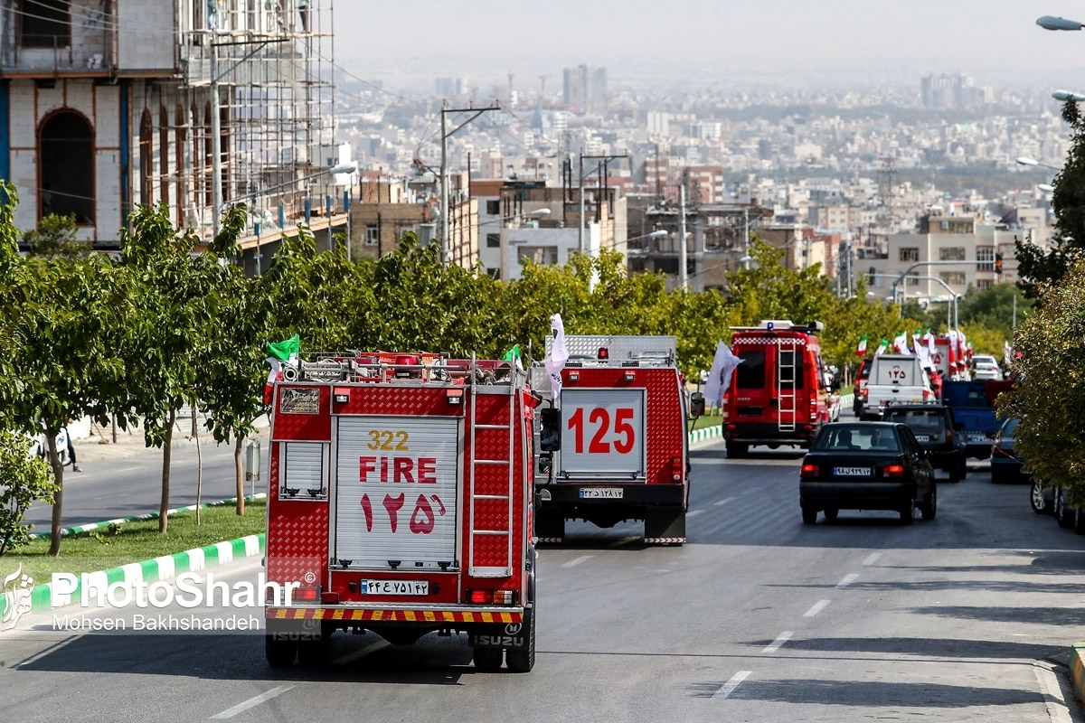 استقرار خودروهای آتش نشانی مشهد در مسیر راهپیمایی روز جهانی قدس