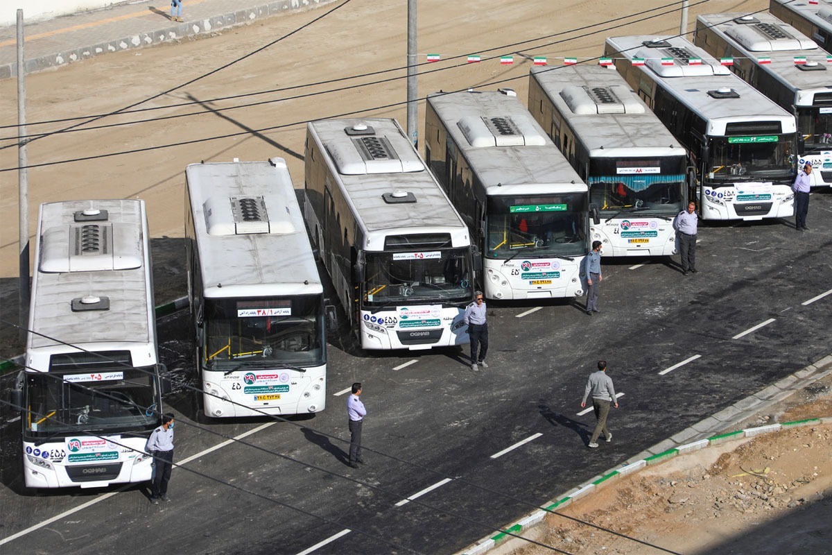 درخواست شهروندان برای سامان‌دهی خطوط شلوغ و افزایش اتوبوس در برخی خطوط | ۴۰۰ اتوبوس جدید تا آخر سال به ناوگان شهر اضافه می‌شود