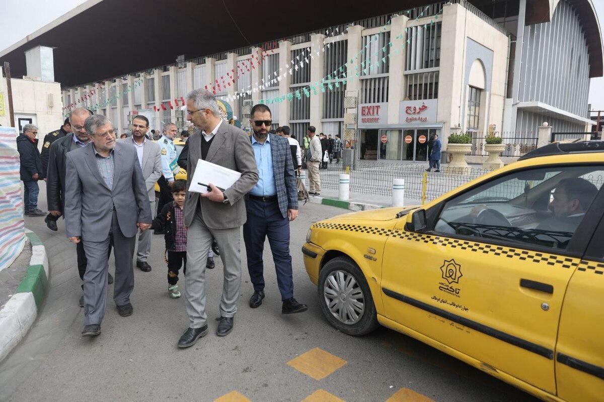 بازدید شهردار مشهد مقدس از ایستگاه استقبال از زائر راه‌آهن مشهد (۳فروردین ۱۴۰۳) + تصاویر