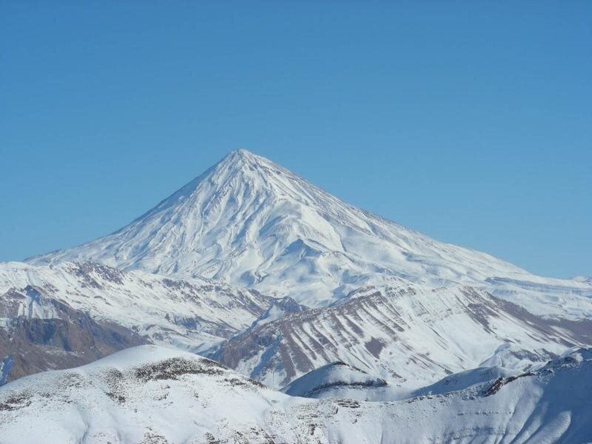 ویدئو | نمایی نزدیک و زیبا از قله دماوند