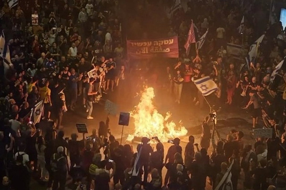درگیری شدید در تظاهرات مخالفان نتانیاهو و کابینه رژیم صهیونیستی + فیلم (۱۰ اردیبهشت ۱۴۰۳)
